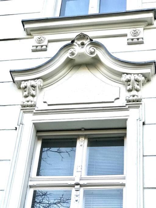 Ground Floor In Villa In Charlottenburg Garden View Berlin Exteriör bild